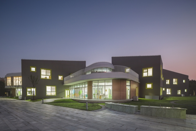 ∞幼儿园<br> ∞ Kindergarten